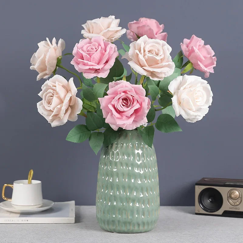 décoration intérieure bouquet roses artificielles soie classique vase couleur anniversaire mariage