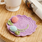 coussin tasse main motif fleurs artisanal rose beige violet bleu ciel doré blanc