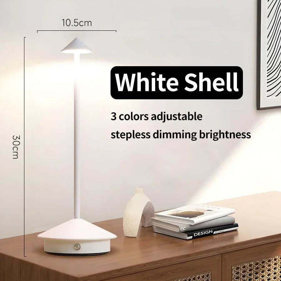 lampe table led contemporaine noire dorée tactile variable ornement décoration salon études