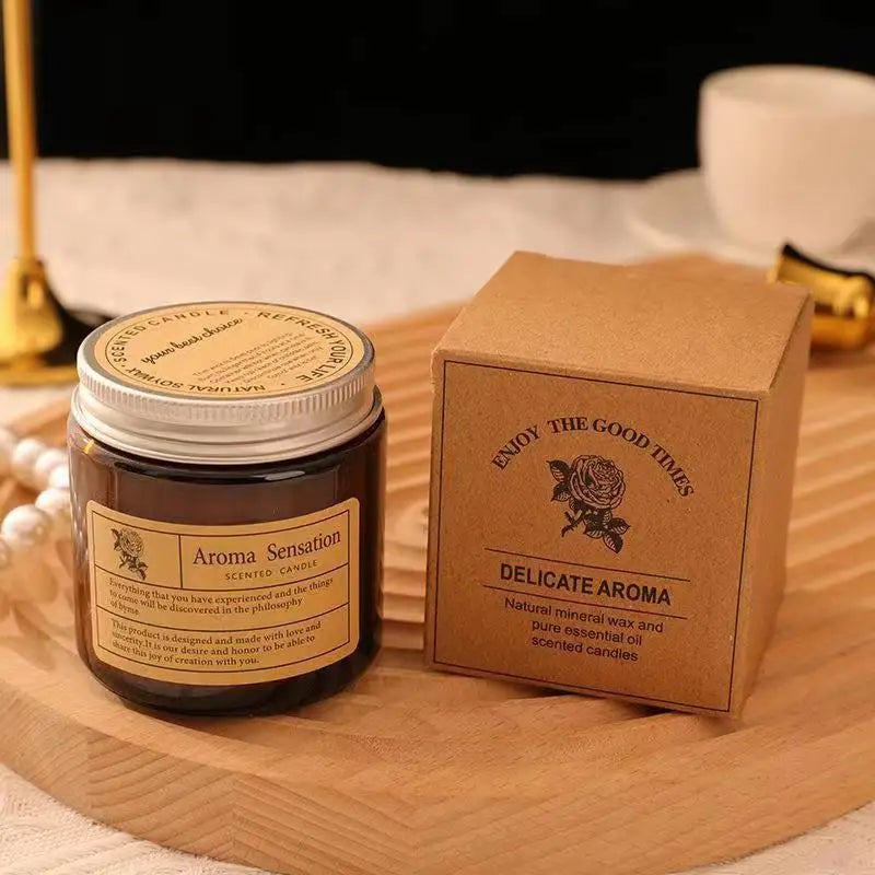 bougie parfumée soja sans fumée aromathérapie forme coupe marron clair étiquette blanche minimaliste hand
