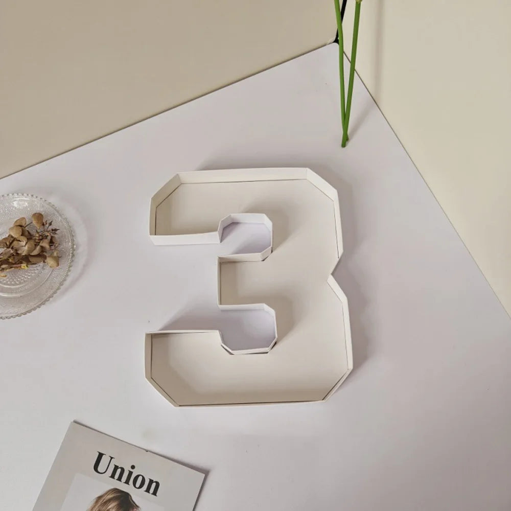 numéros carton blanc moderne anniversaire fête révélation sexe baptême minimaliste remplissables occassionnels évènements