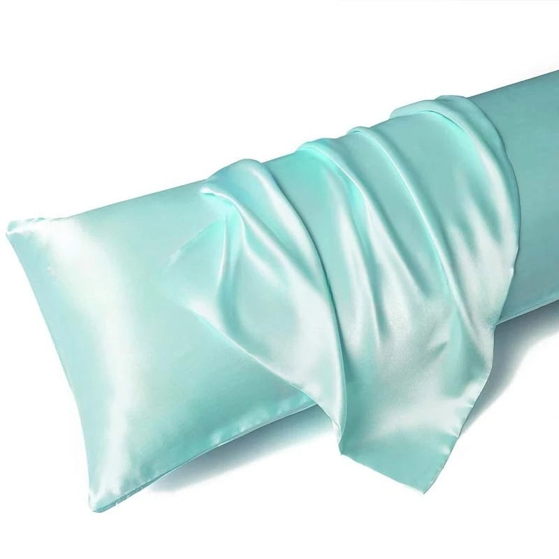 taies d'oreiller satinées anti allergiques polyester lave machine fermeture enveloppe douces peau couleur blanche