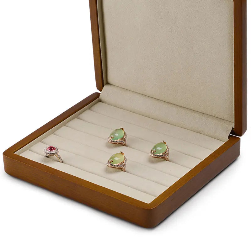 boîte bijoux bois marron clair classique rangement anneaux simili cuir 16x18cm