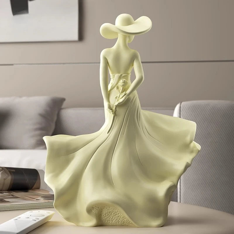 statue décorative femme robe rose élégante verte moderne sculpture résine