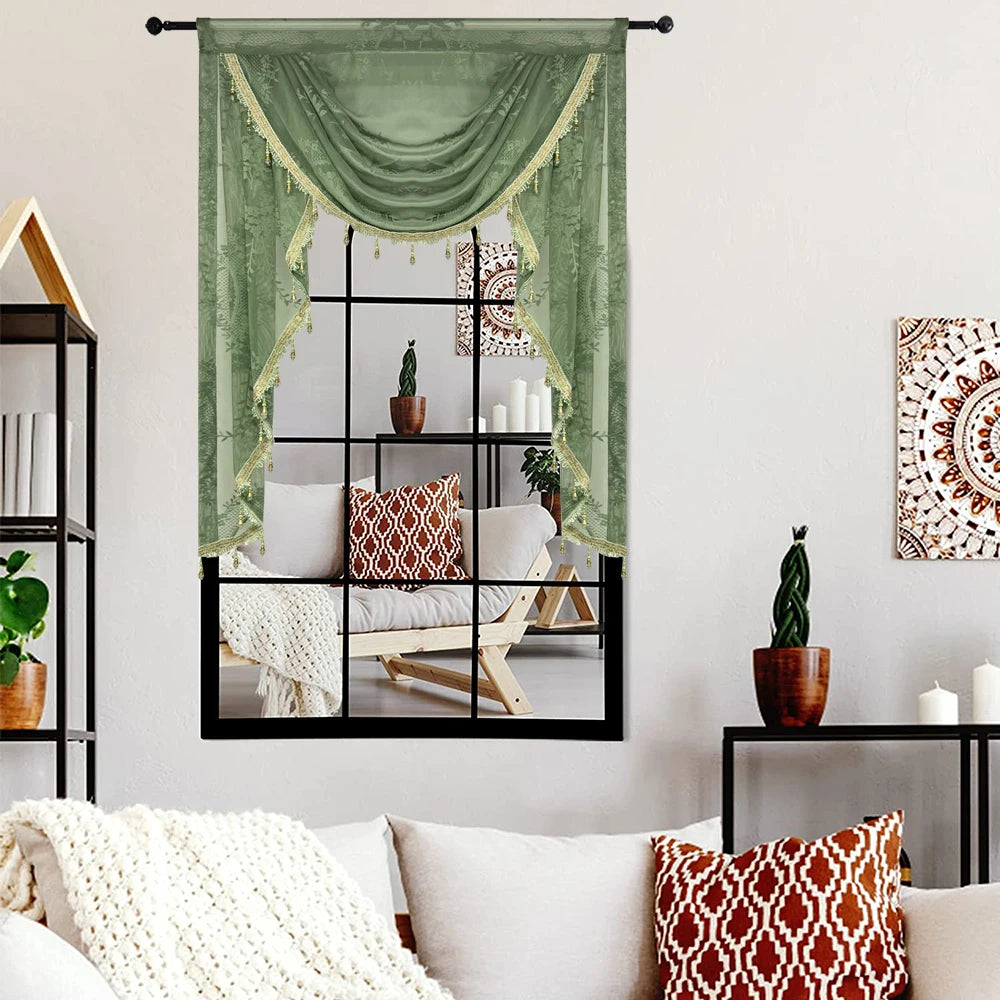 rideau vert olive brodé fleurs semi transparent classique fenêtre cuisine décoration dorées franges