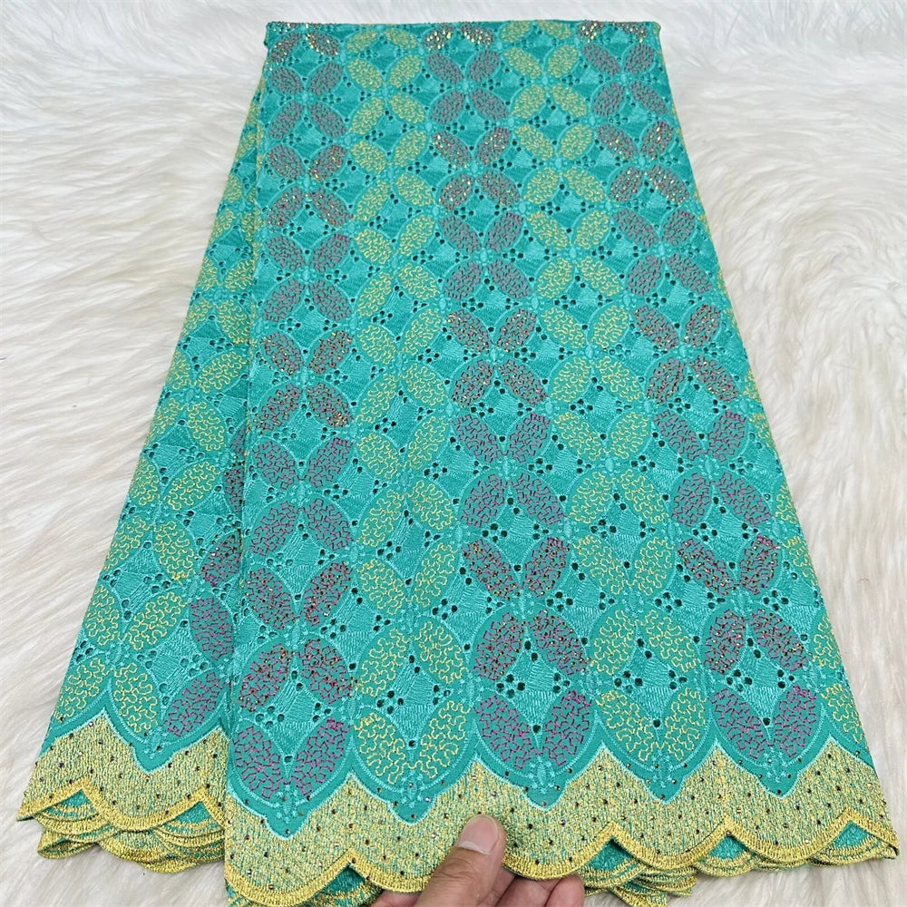 tissu brodé coton blanc doré noir vert bleu rose marron motif géométrique résistance déchirure