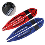 protège pieds voiture cuir artificiel rouge bleu gris rayures motif carbone moderne sportif rivets
