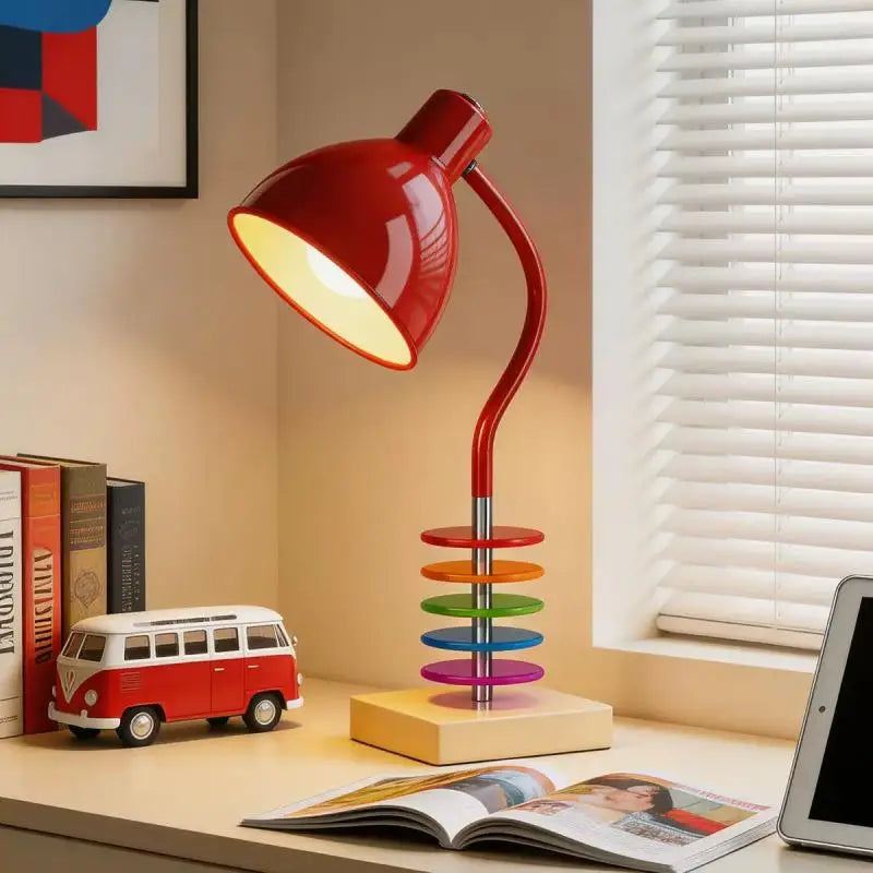 lampe table spirale colorée moderne chambre coucher enfant décoration LED rouge contemporaine