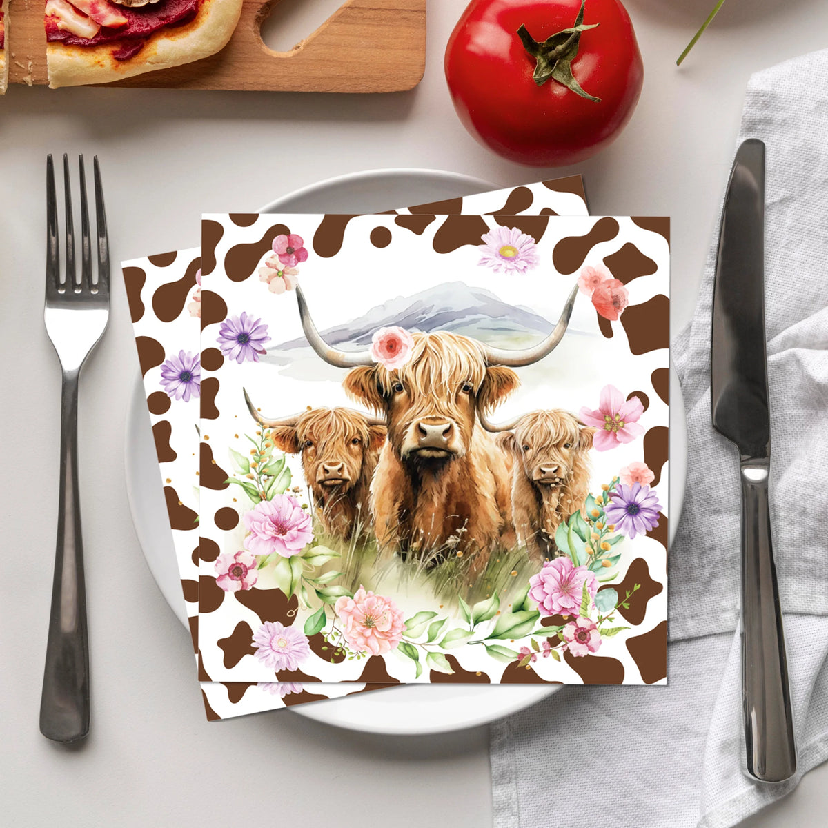 serviettes papier motif vache marron blanc rose violet vert anniversaire rustic floral