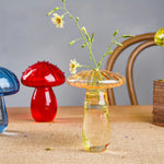 vase moderne transparent champignons colorés orange rouge bleu vert reflets