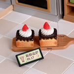 miniatures desserts variés transparents blanc rouge noir vert bleu marron réaliste decoration cuisine diy