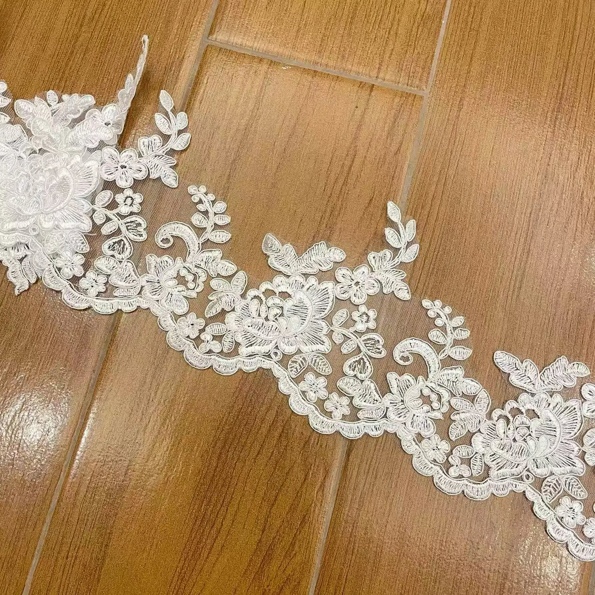 ruban dentelle fleurs fleur fine ivory classique élégant largeur 14cm polyester soluble eau écologique