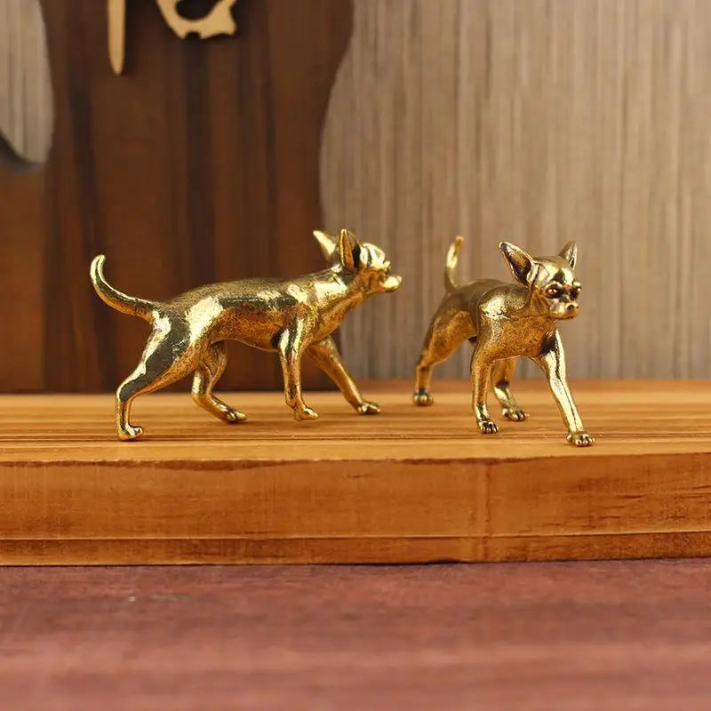 statuette chien doré métallique décoration réaliste ornement animal sans poils brillant opaque chambre adolescente