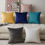 coussins carrés velours géométrique rose pâle gris bleu marine jaune bleu blanc contemporains