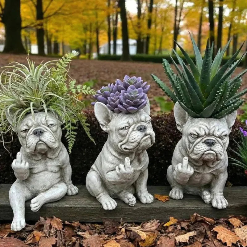 statuette chien gris clair résine détaillée plante succulente aérienne feuilles vertes
