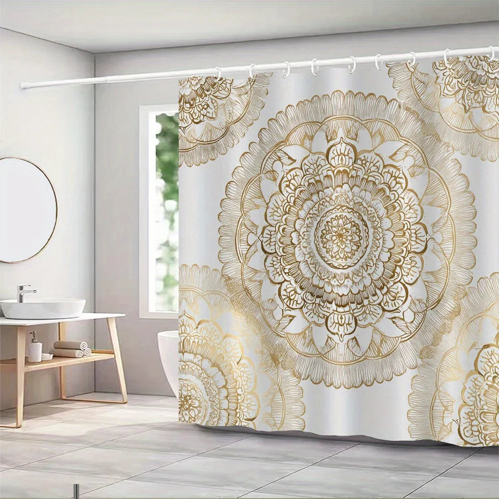 rideau douche boho chic mandala blanc doré motifs floraux anneaux métalliques 180x180cm