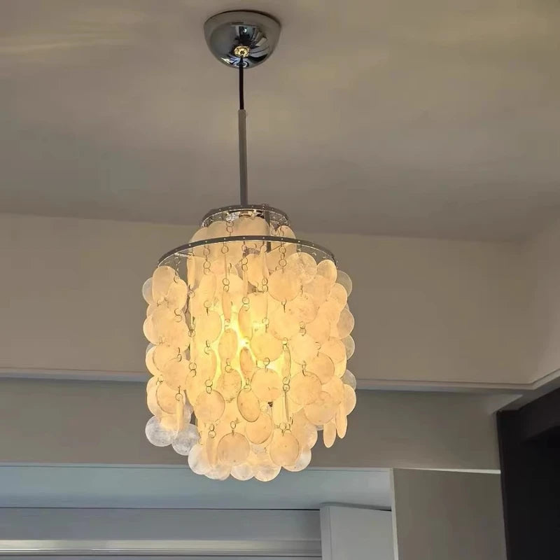 Suspension lumineuse moderne fer blanc coquillage superposé éolienne élégante chambre restaurant