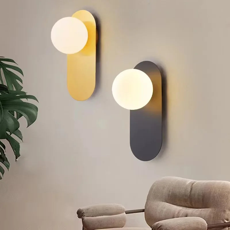 lampes murales modernes jaune gris blanc abat jour sphérique éclairage mural minimaliste chambre cuisine