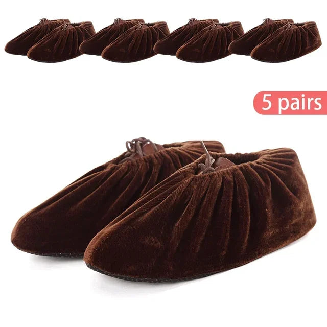 protège chaussures velours non glissants réutilisables lavables intérieur extérieur moderne rouge bleu violet marron
