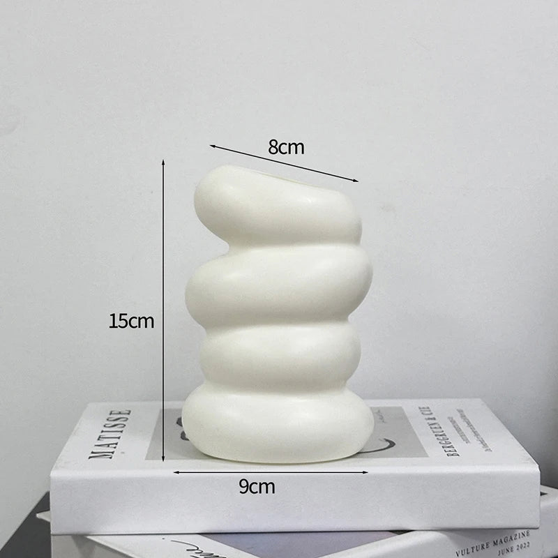 vases décoratifs modernes plastique blanc noir gris vert rayures verticales fleurs maison mariage