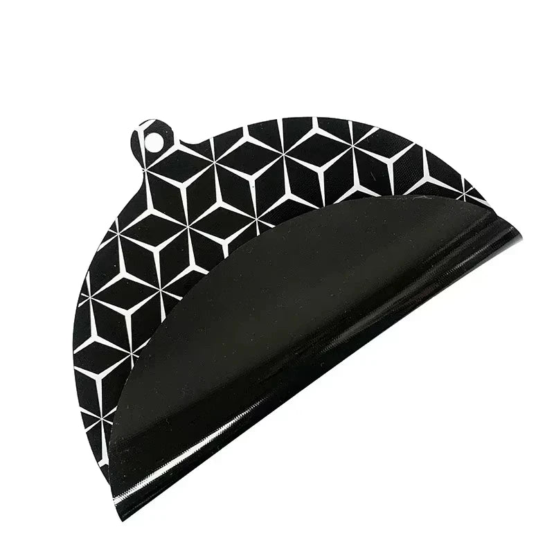 tapis protection silicone induction moderne noir blanc motif cubes adhésif cuisine