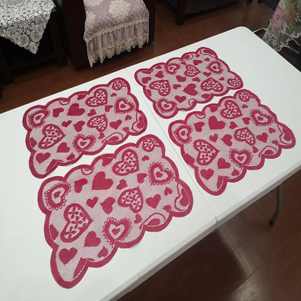 serviettes table rouge brodées cœurs romantiques été saint valentin classiques table manger