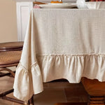 nappe lin beige clair rustique vintage fronces machine table mangerextérieur salon decoration