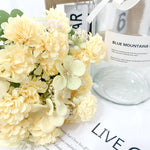 bouquets fleurs artificielles soie blanc rose jaune rouge intérieur mariage deco chambre