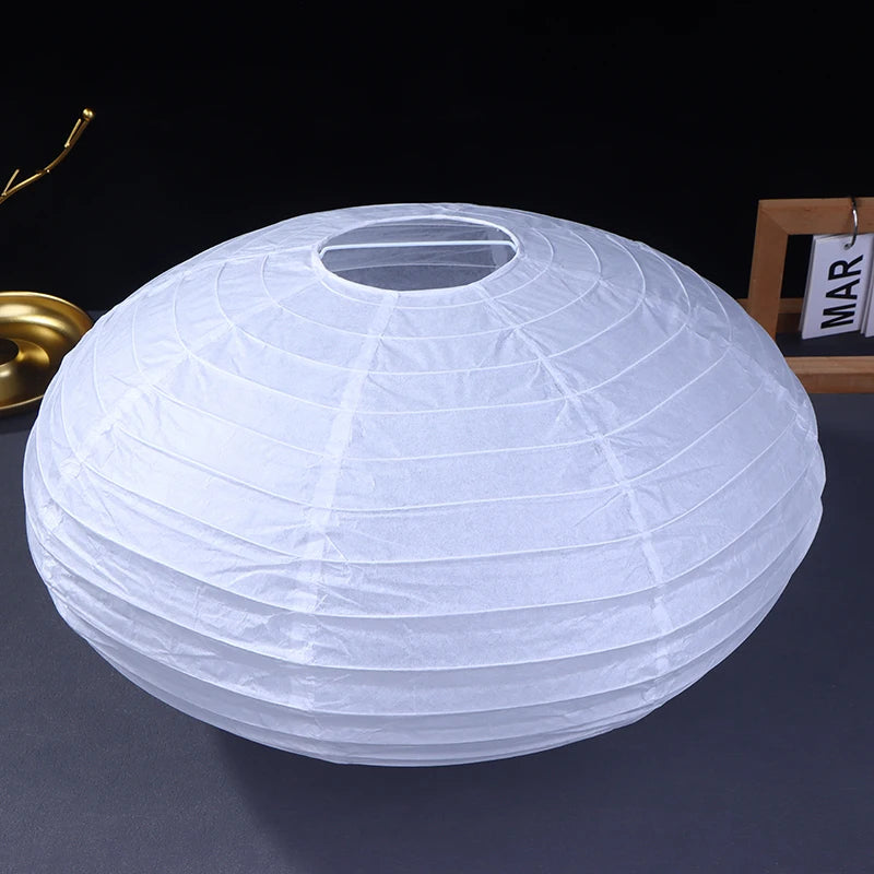 lanterne moderne blanche plissée opaque événements decoration suspendue câble