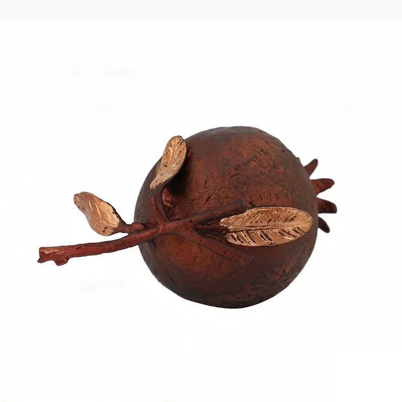 sculpture moderne grenade racine ginseng abstraite cercle noir doré livres décoration
