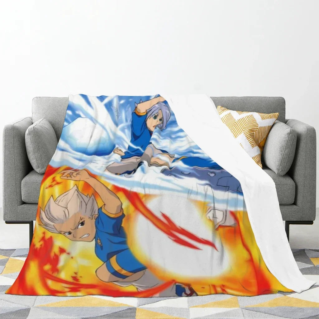 couverture polaire dessin animé personnages action bleu gris blanc moderne chambre maison voyage