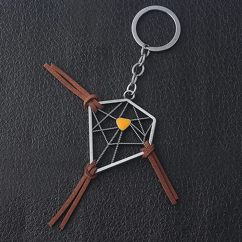 collier moderne porte clés géométrique argent marron jaune cœur doré ligne noire minimaliste