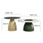 tables basses modernes minimalistes marbre noir blanc motifs argentées marron vert olive salon
