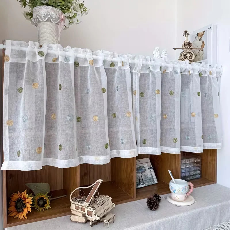 rideau moderne polyester translucide points dorés verts fond blanc cuisine fenêtre