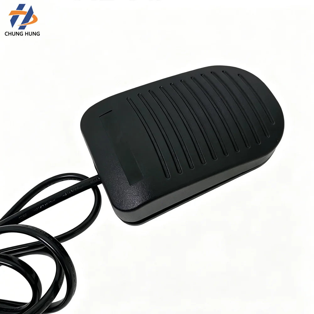 lampe uv professionnelle lumière led sans bruit pédale commande noir texture rugueuse pragmatique câble