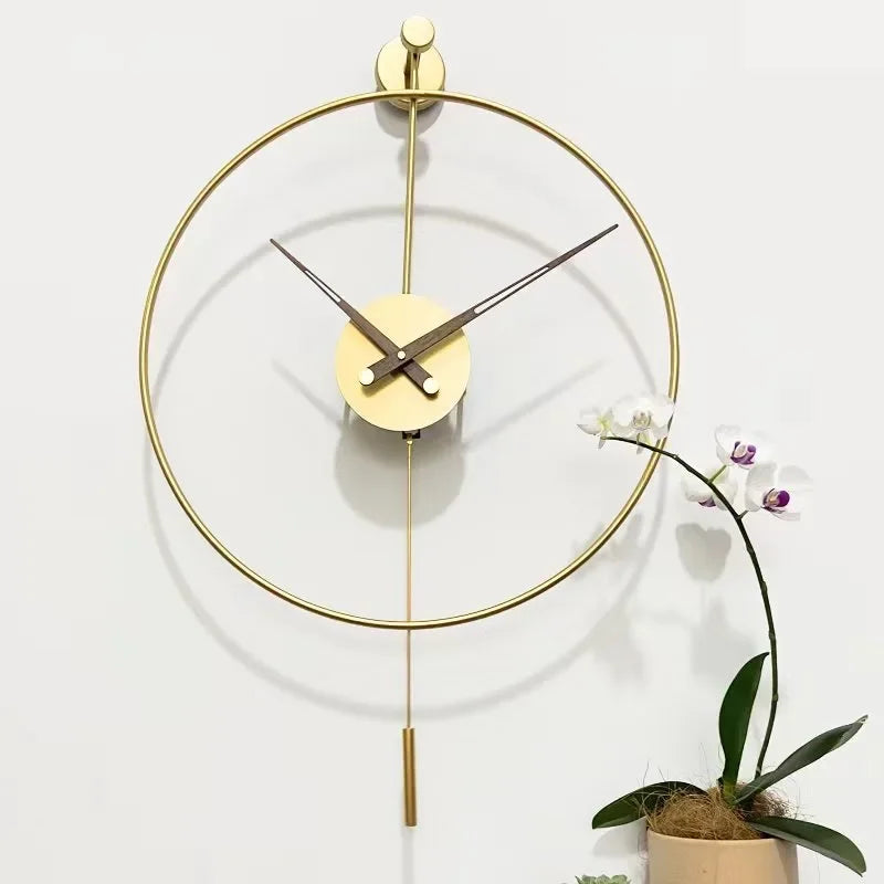 Horloge murale design pivotante vue de côté