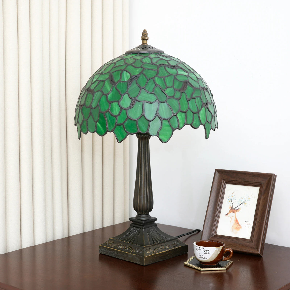 lampe table tiffany feuilles vertes résine interrupteur bouton poussoir traditionnel chambre salon verte opaques