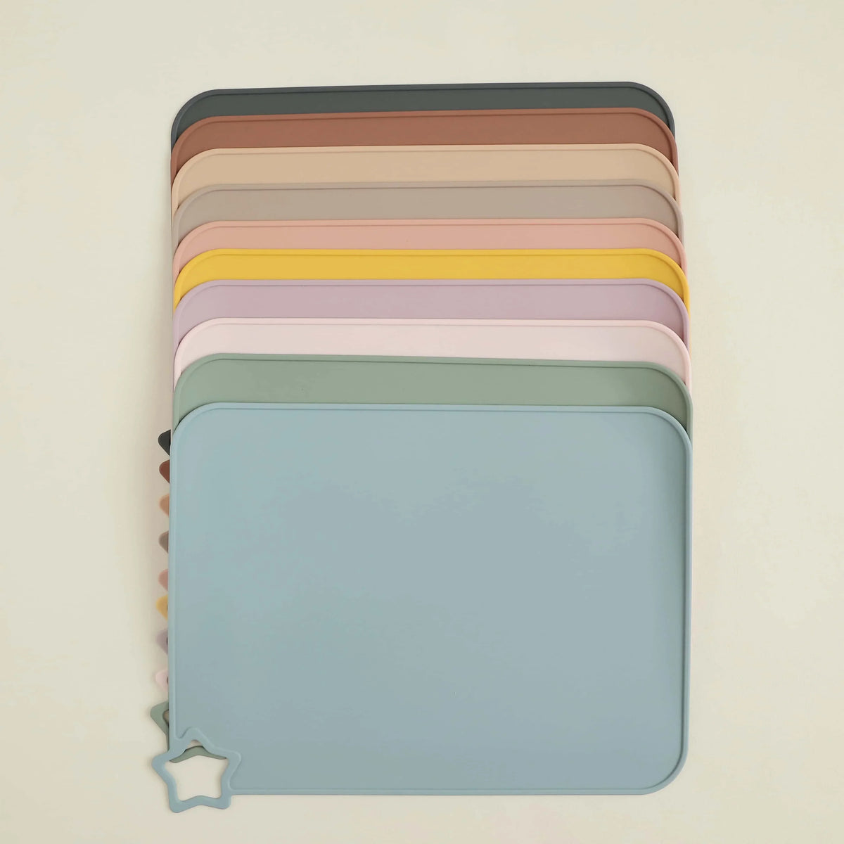 tapis sol silicone opaque moderne beige rose gris jaune vert bleu respectueux environnement
