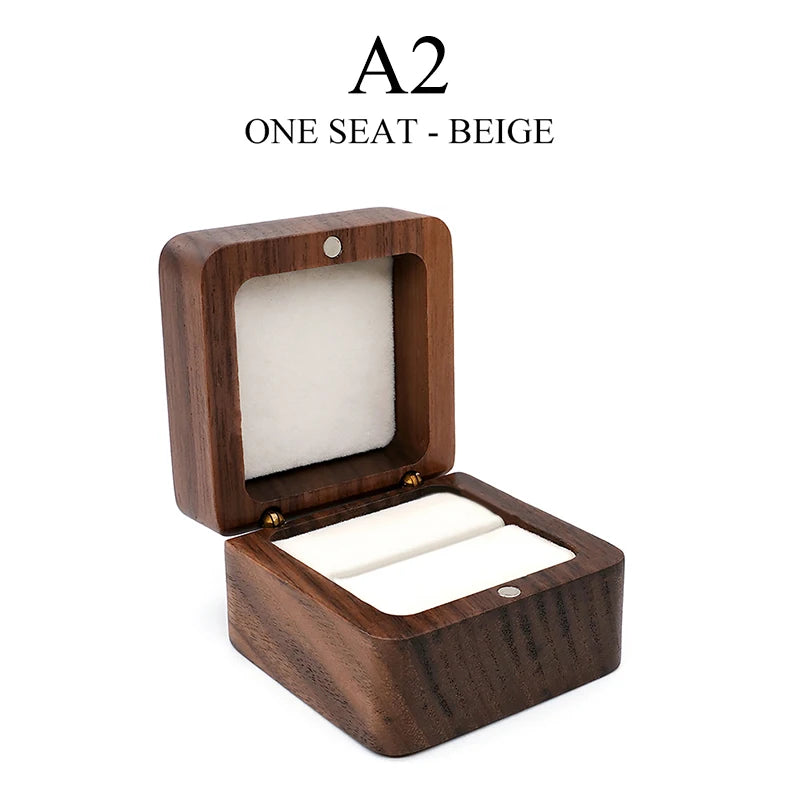 boîte bijoux bois marron classique dorés coussin blanc bague mariage packaging cadeau