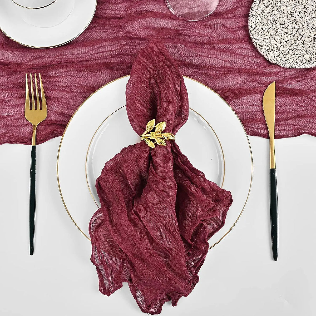 serviette table rose pâle serviette rouge serviette marron clair serviette bordeaux serviette jaune texture