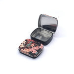 boîtes métal réutilisables fleurs motifs vintage noir blanc bleu rose vintage organisateur maison