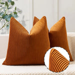 coussin décoratif rectangulaire velours rayures verticales salon lit canapé intérieur moderne confortable gris