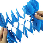 guirlande papier fleurs bleu blanc mariage anniversaire décor artisanal opacité suspendue festive