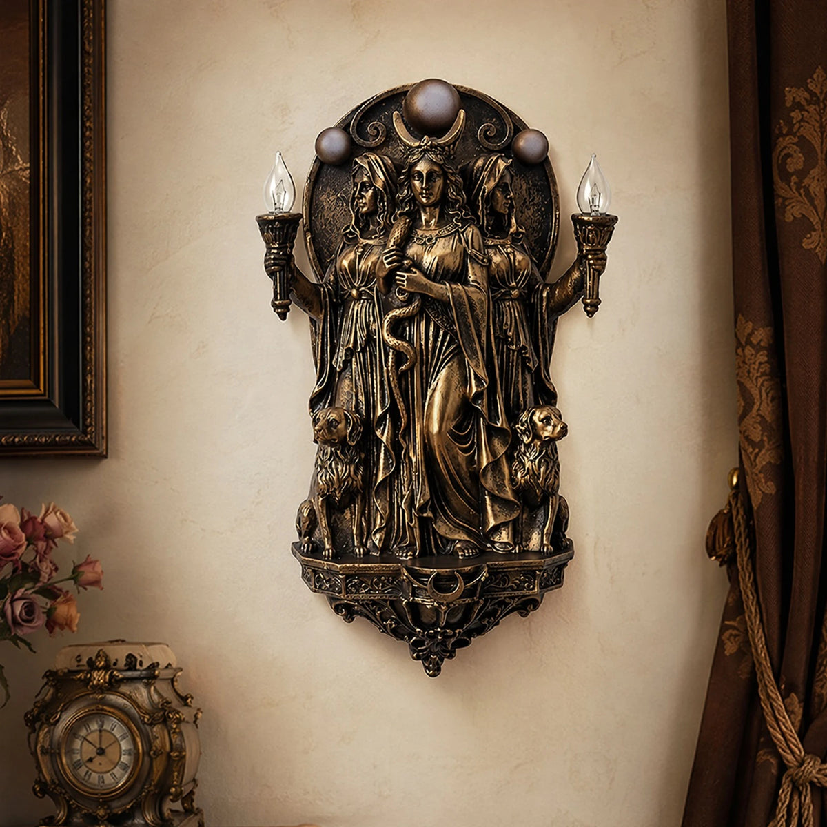 statue murale historique figurine antique bronze doré décoration intérieure baroque gothique complexe sculptural