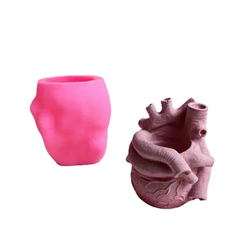 moule silicone coeur humain details sculptés rose vif violet maudit decor gothique artisanal tridimensionnel