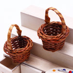 paniers tressés marron miniatures décoration artisanale DIY accessoires maison poupées éléments décoratifs
