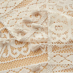 nappe rectangulaire beige dentelle fine motifs géométriques vintage tassellets blancs table hiver printemps été