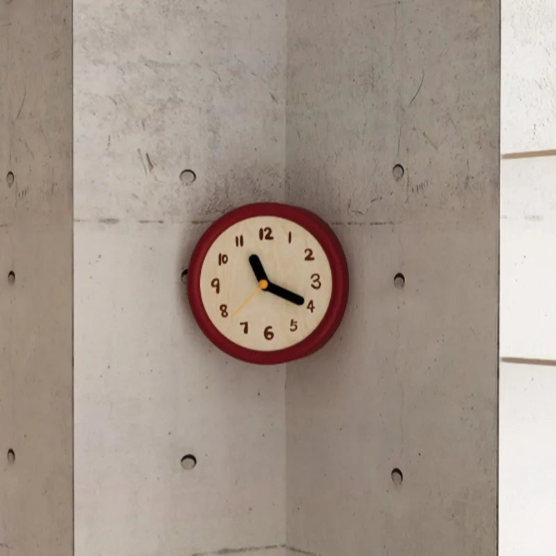 horloge murale moderne abstraite salon aiguille quartz résine rouge numéros blancs aiguilles noires jaune