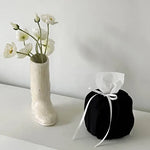 sac mouchoirs moderne élégant satiné bleu gris noir vert olive blanc ruban fixation