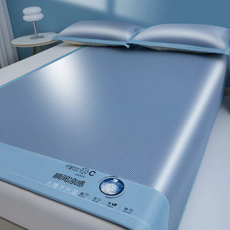 housse matelas rafraîchissante bleu clair motif rayures diagonales taies d'oreiller modernes